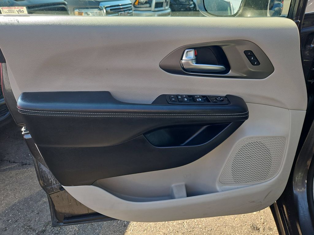 2022 Chrysler Pacifica Touring L Gresham OR