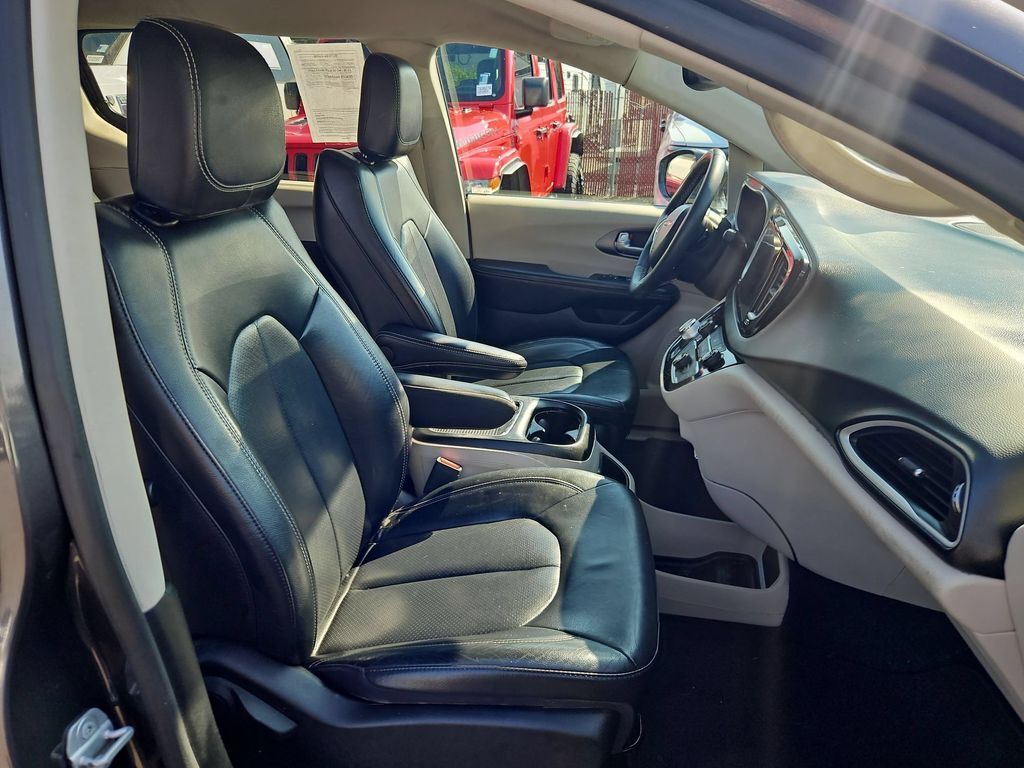 2022 Chrysler Pacifica Touring L Gresham OR