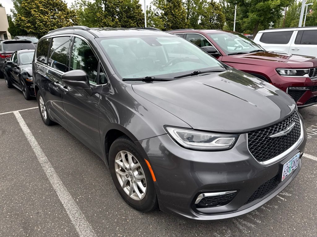 2022 Chrysler Pacifica Touring L