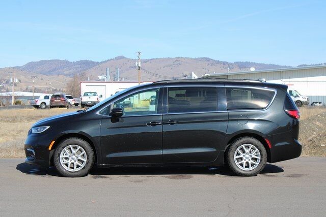 2022 Chrysler Pacifica Touring L Klamath Falls OR