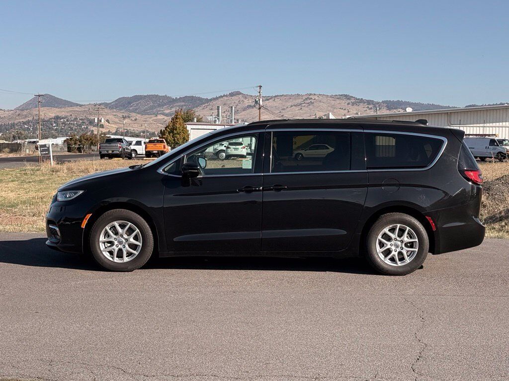 2022 Chrysler Pacifica Touring L Klamath Falls OR