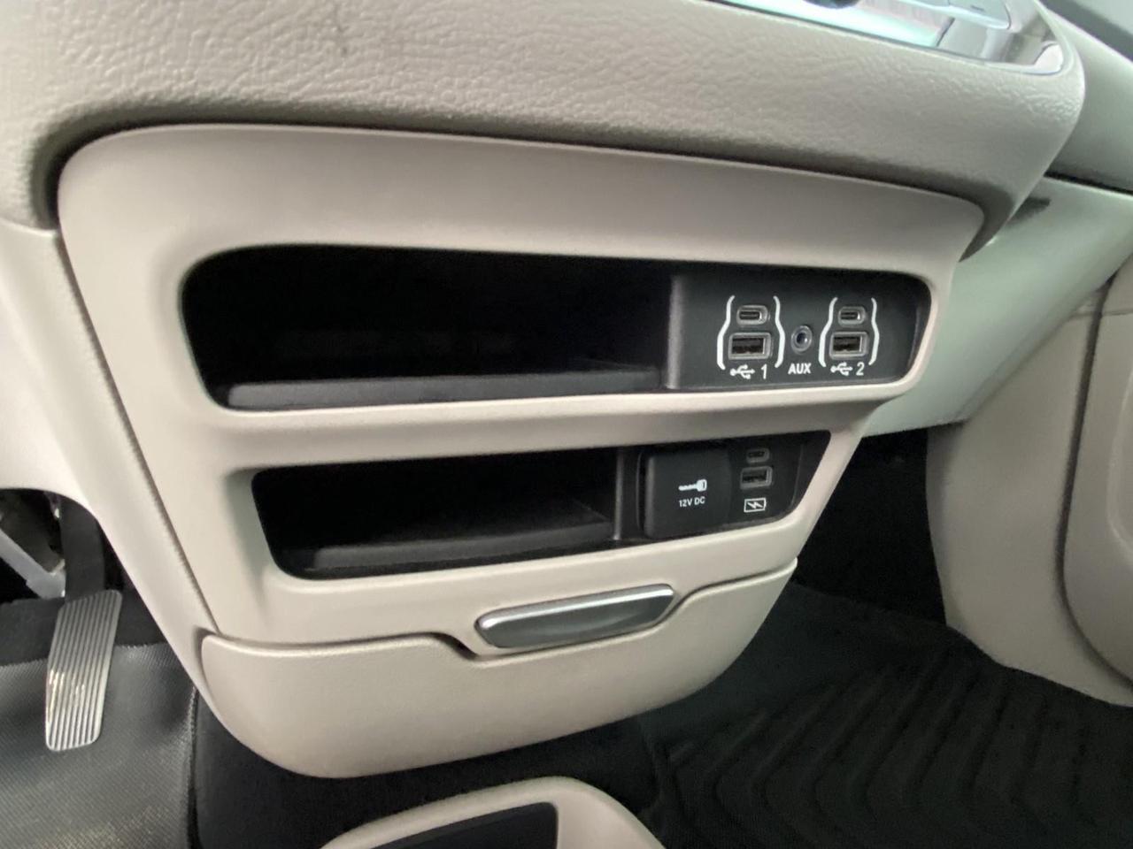 2022 Chrysler Pacifica Touring L Richmond Hill NY