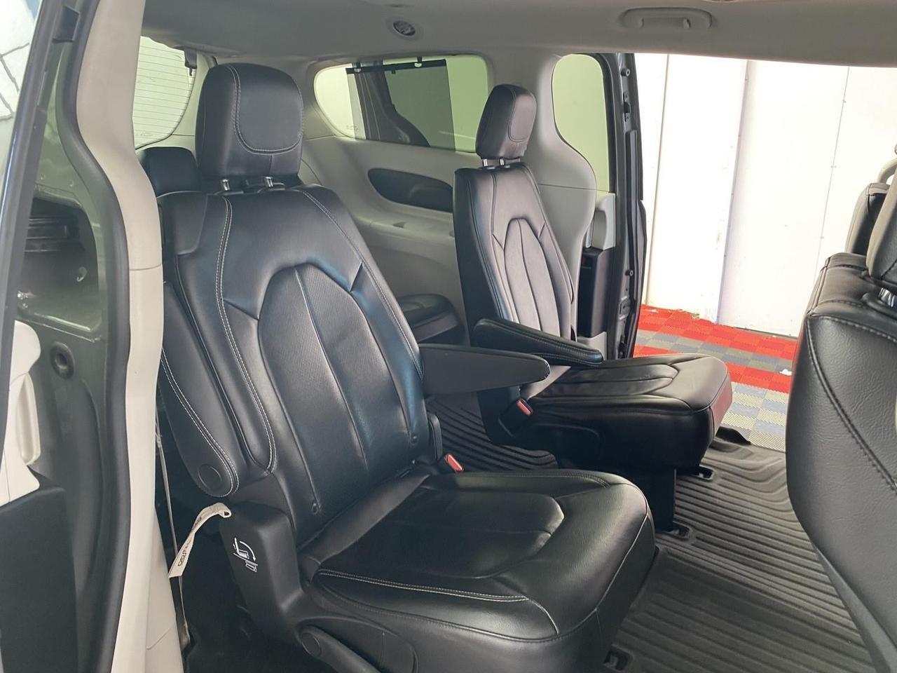 2022 Chrysler Pacifica Touring L Richmond Hill NY