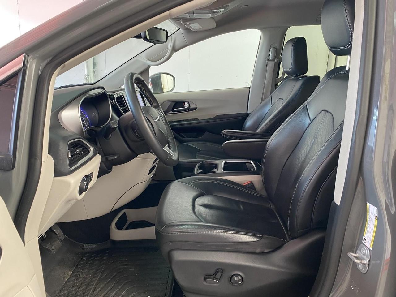 2022 Chrysler Pacifica Touring L Richmond Hill NY