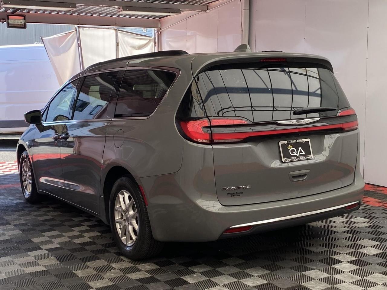 2022 Chrysler Pacifica Touring L Richmond Hill NY