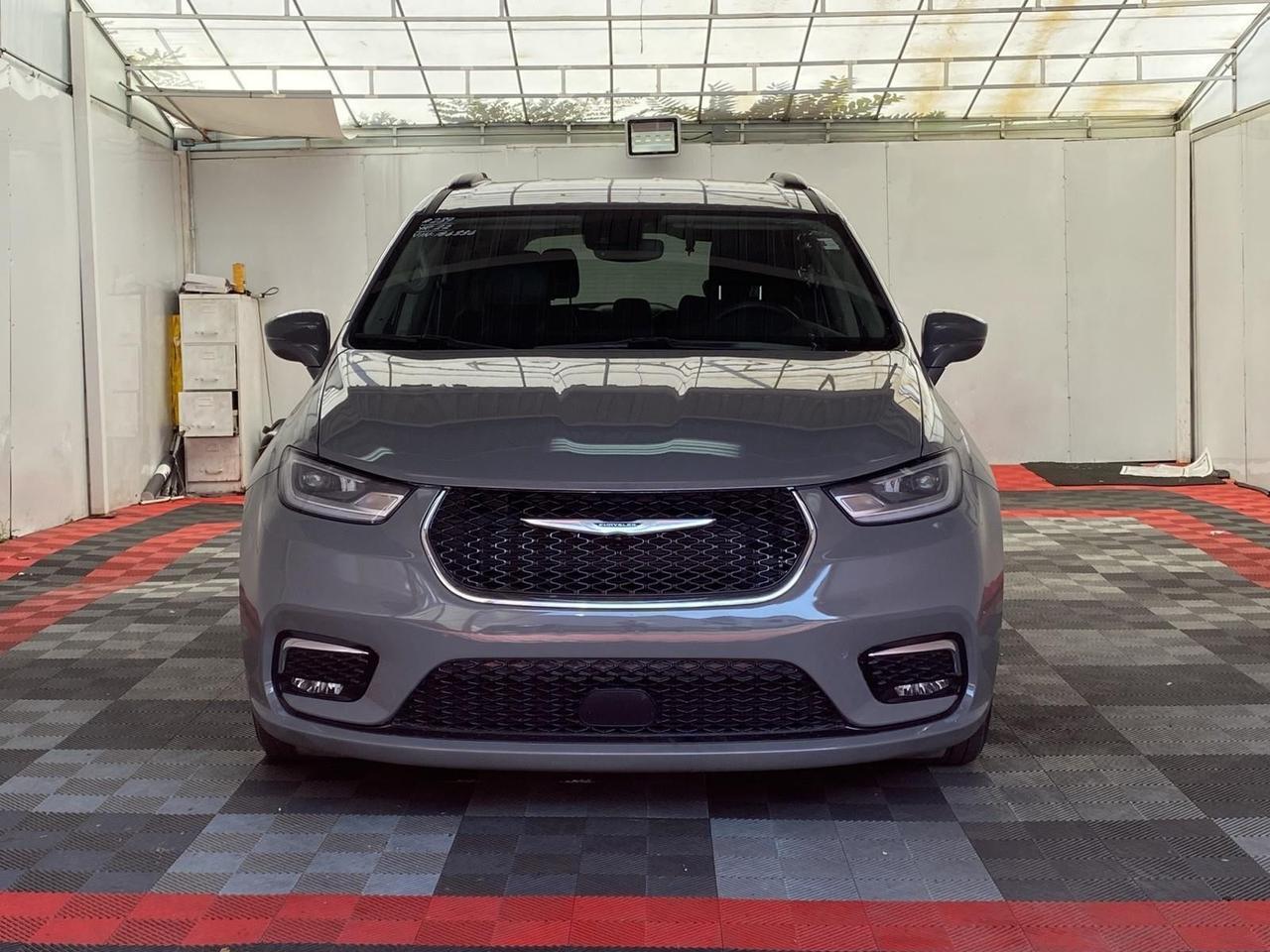 2022 Chrysler Pacifica Touring L Richmond Hill NY