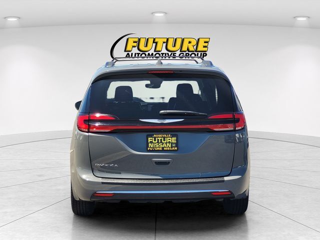 2022 Chrysler Pacifica Touring L Roseville CA