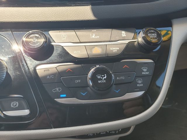 2022 Chrysler Pacifica Touring L Roseville CA