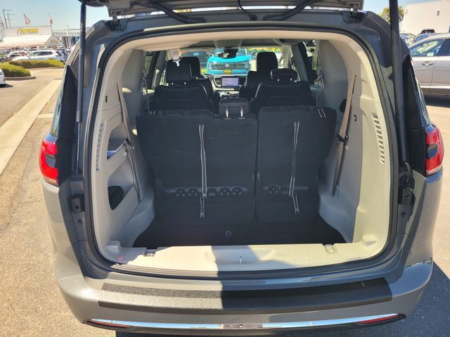 2022 Chrysler Pacifica Touring L Roseville CA