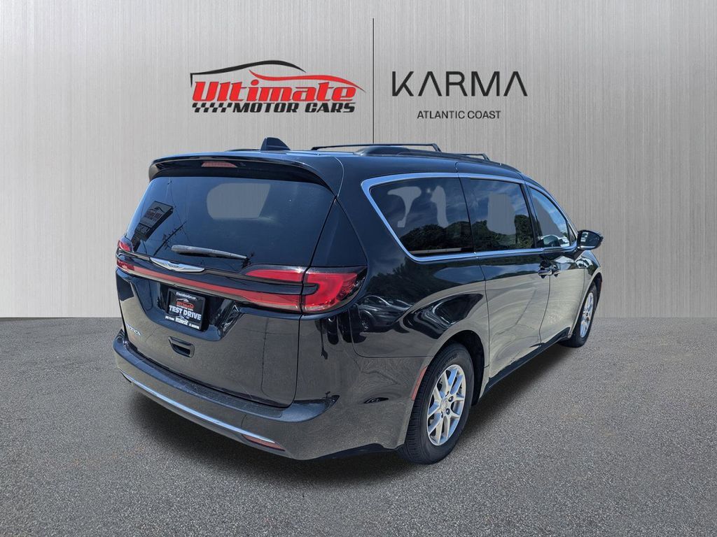 2022 Chrysler Pacifica Touring L