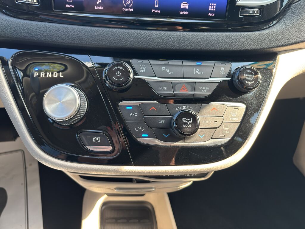 2022 Chrysler Pacifica Touring L Wilmington NC