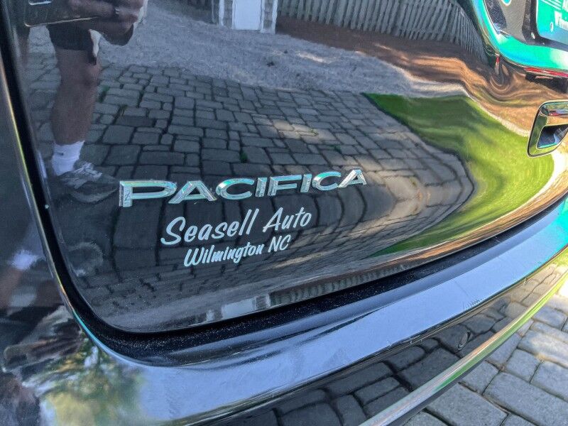 2022 Chrysler Pacifica Touring L Wilmington NC