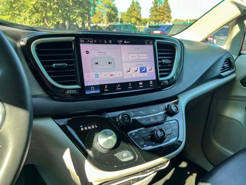2022 Chrysler Pacifica Touring L Wilmington NC