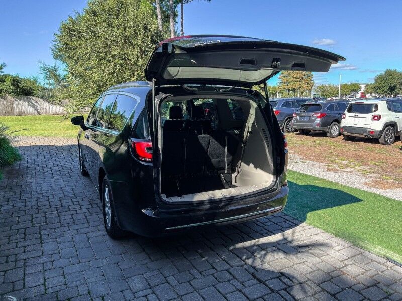 2022 Chrysler Pacifica Touring L Wilmington NC
