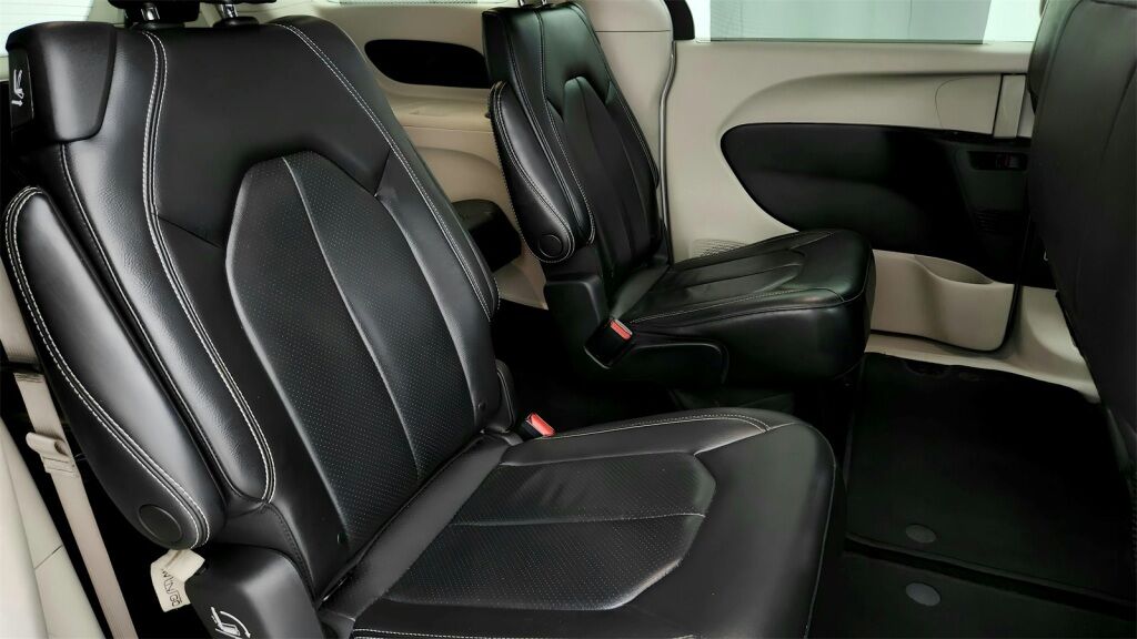 2022 Chrysler Pacifica Touring L Laurel MD