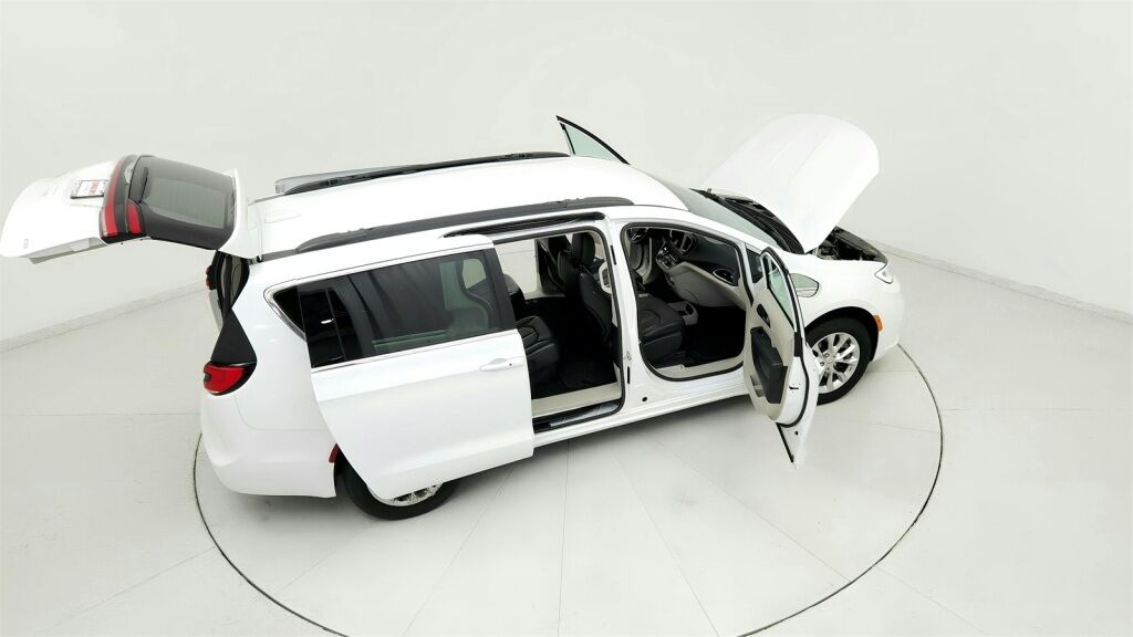 2022 Chrysler Pacifica Touring L Laurel MD
