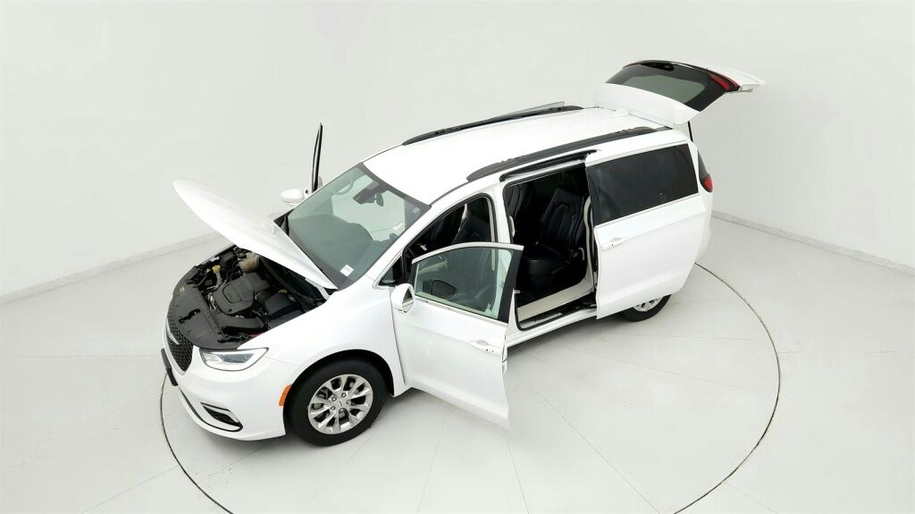 2022 Chrysler Pacifica Touring L Laurel MD