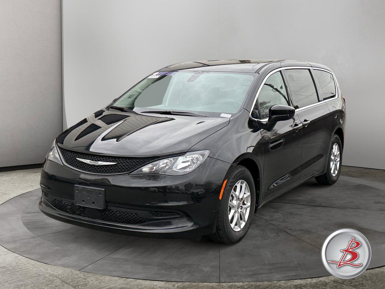 2022 Chrysler VOYAGER LX