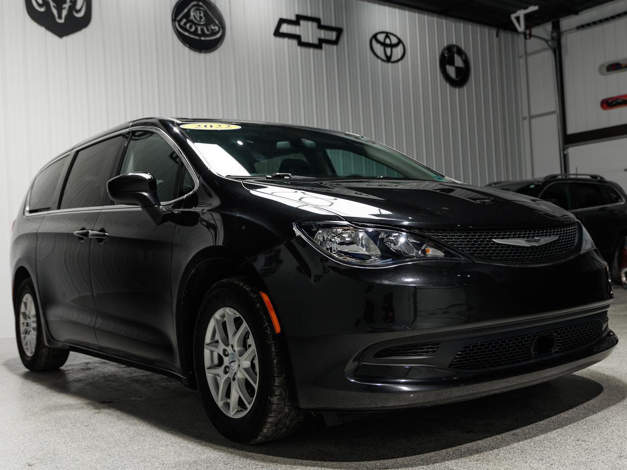 2022 Chrysler Voyager LX 7-Passenger Cranberry PA