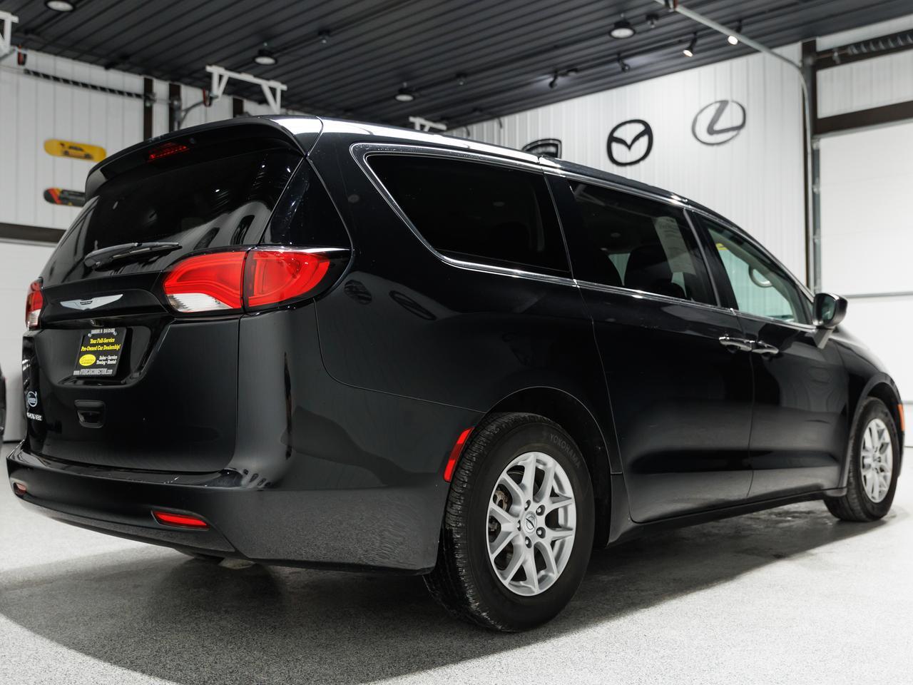 2022 Chrysler Voyager LX 7-Passenger Cranberry PA