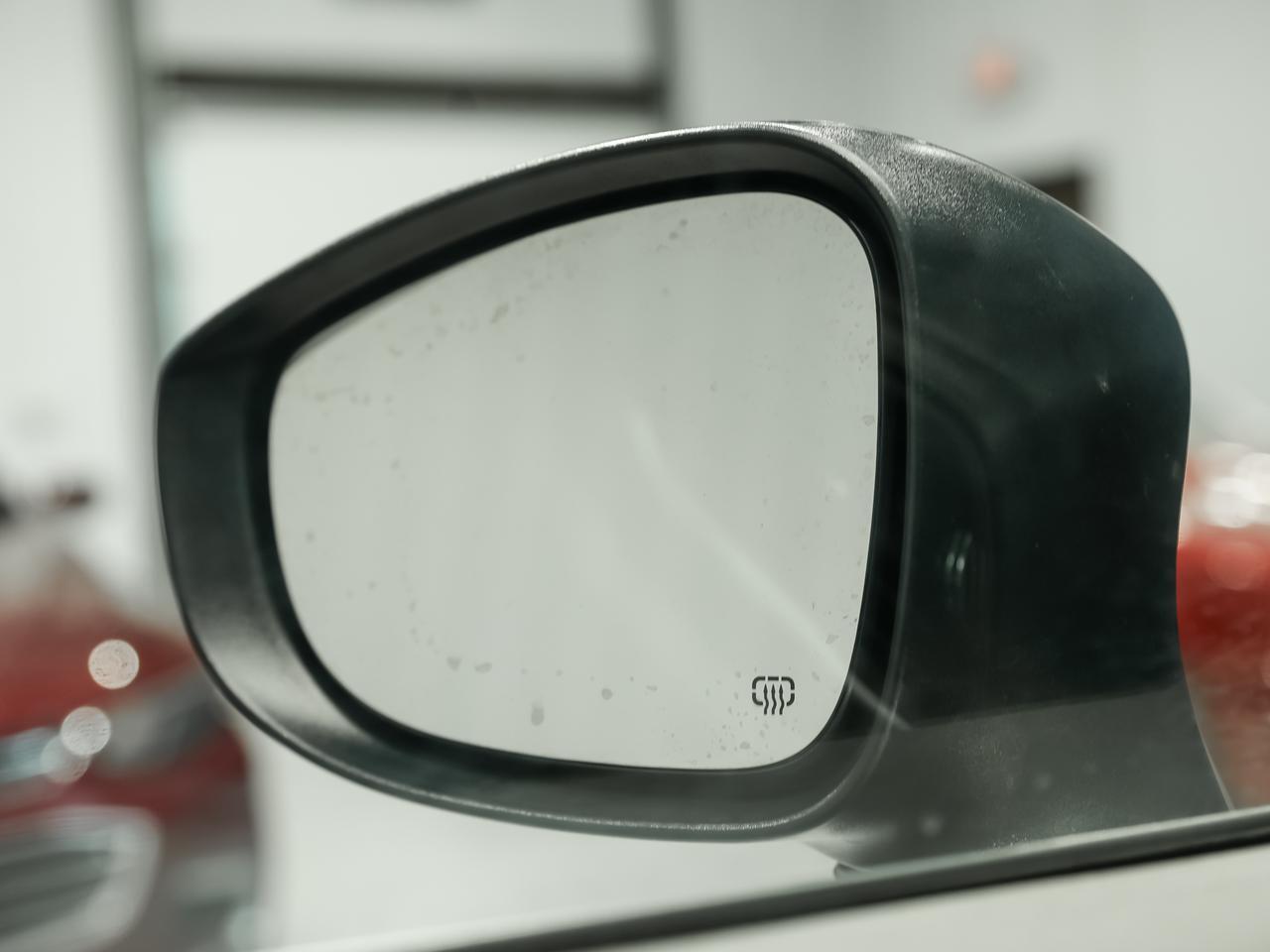 2022 Chrysler Voyager LX 7-Passenger Cranberry PA