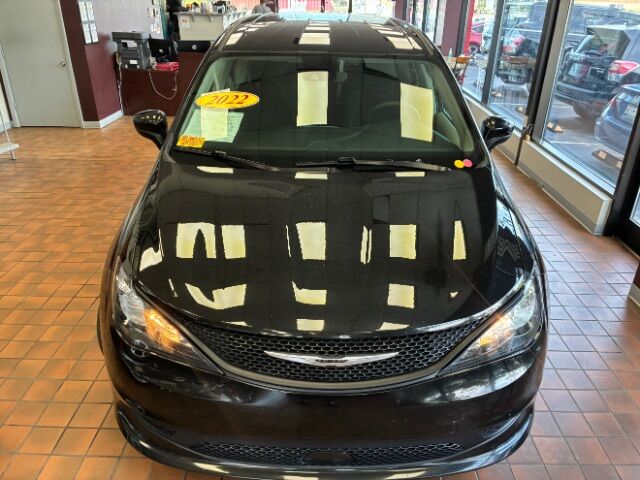 2022 Chrysler Voyager LX Charlotte NC