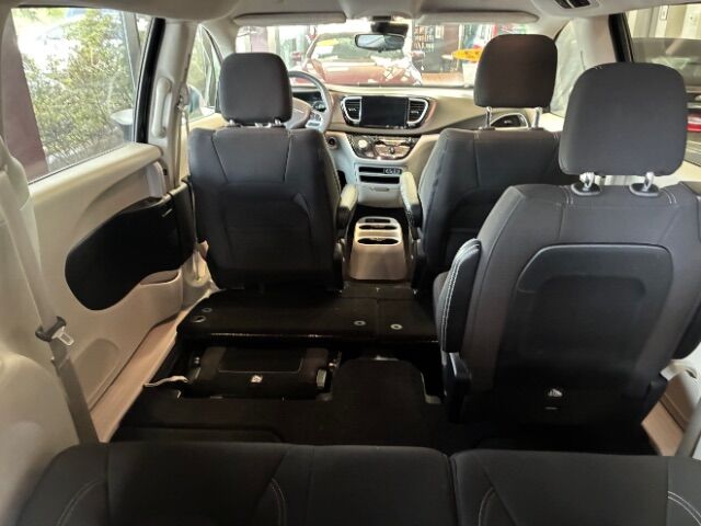 2022 Chrysler Voyager LX Charlotte NC