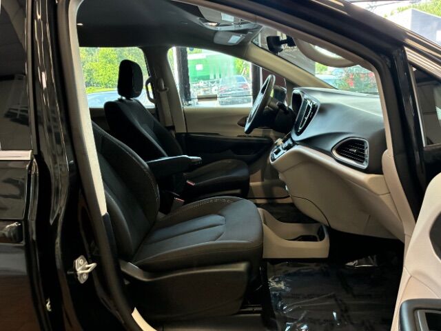 2022 Chrysler Voyager LX Charlotte NC