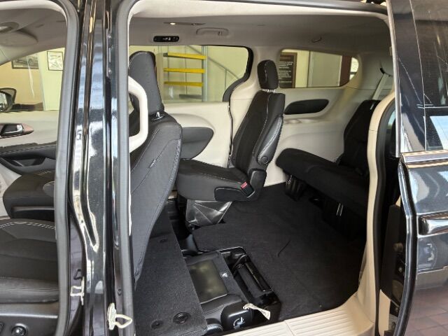2022 Chrysler Voyager LX Charlotte NC