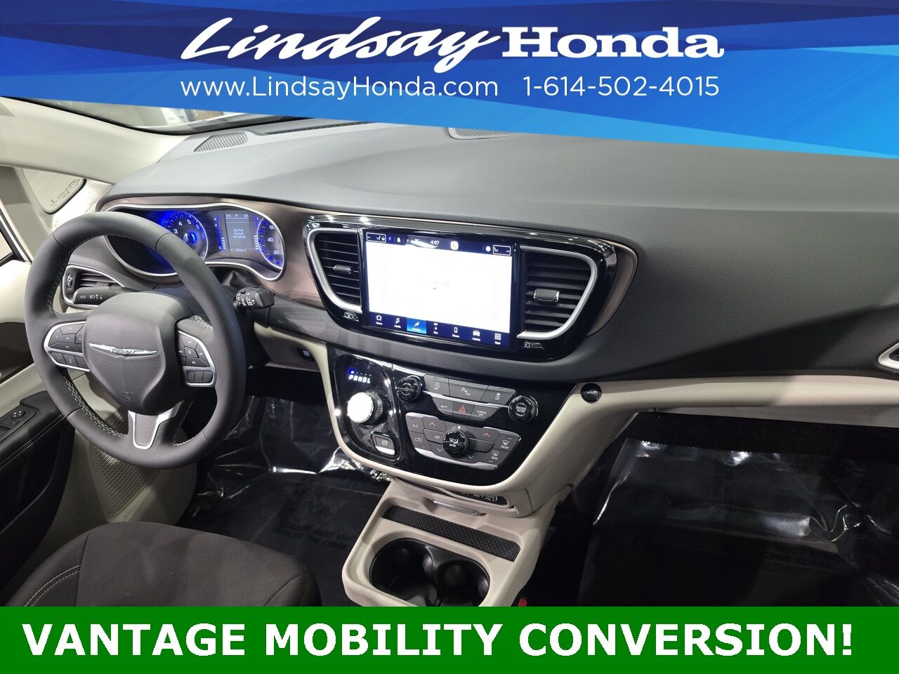 2022 Chrysler Voyager LX Columbus OH