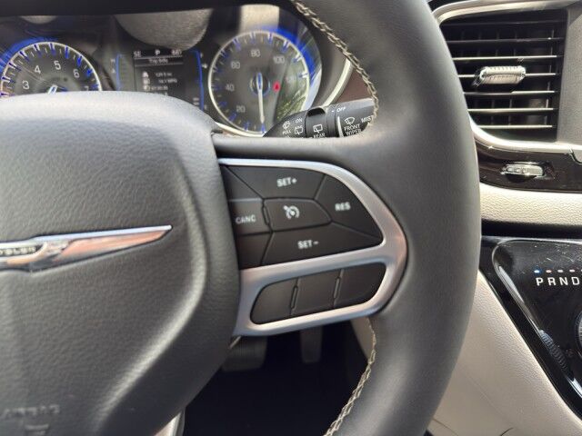 2022 Chrysler Voyager LX Crossville TN