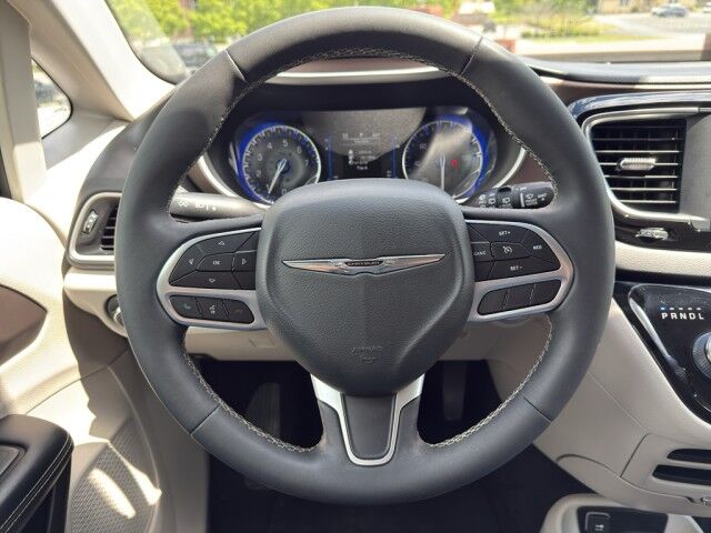 2022 Chrysler Voyager LX Crossville TN