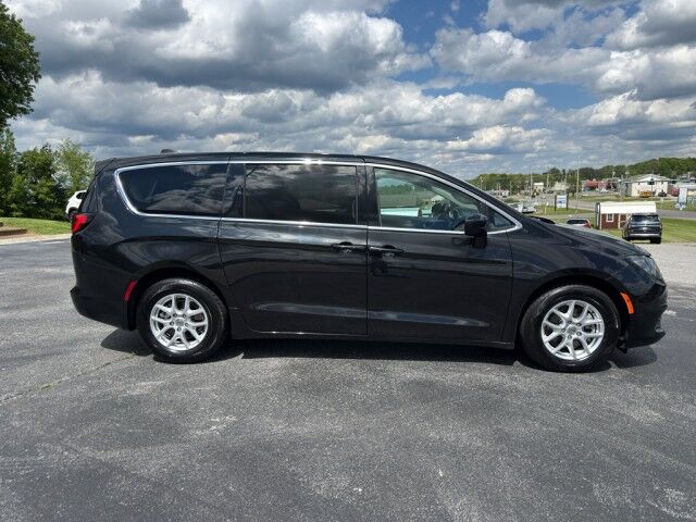 2022 Chrysler Voyager LX Crossville TN