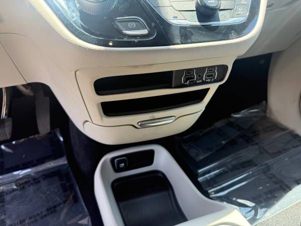 2022 Chrysler Voyager LX Mesa AZ