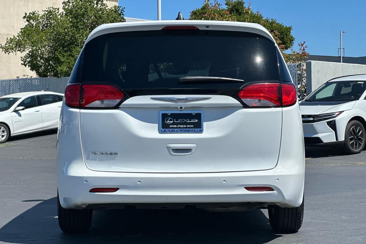2022 Chrysler Voyager LX Roseville CA