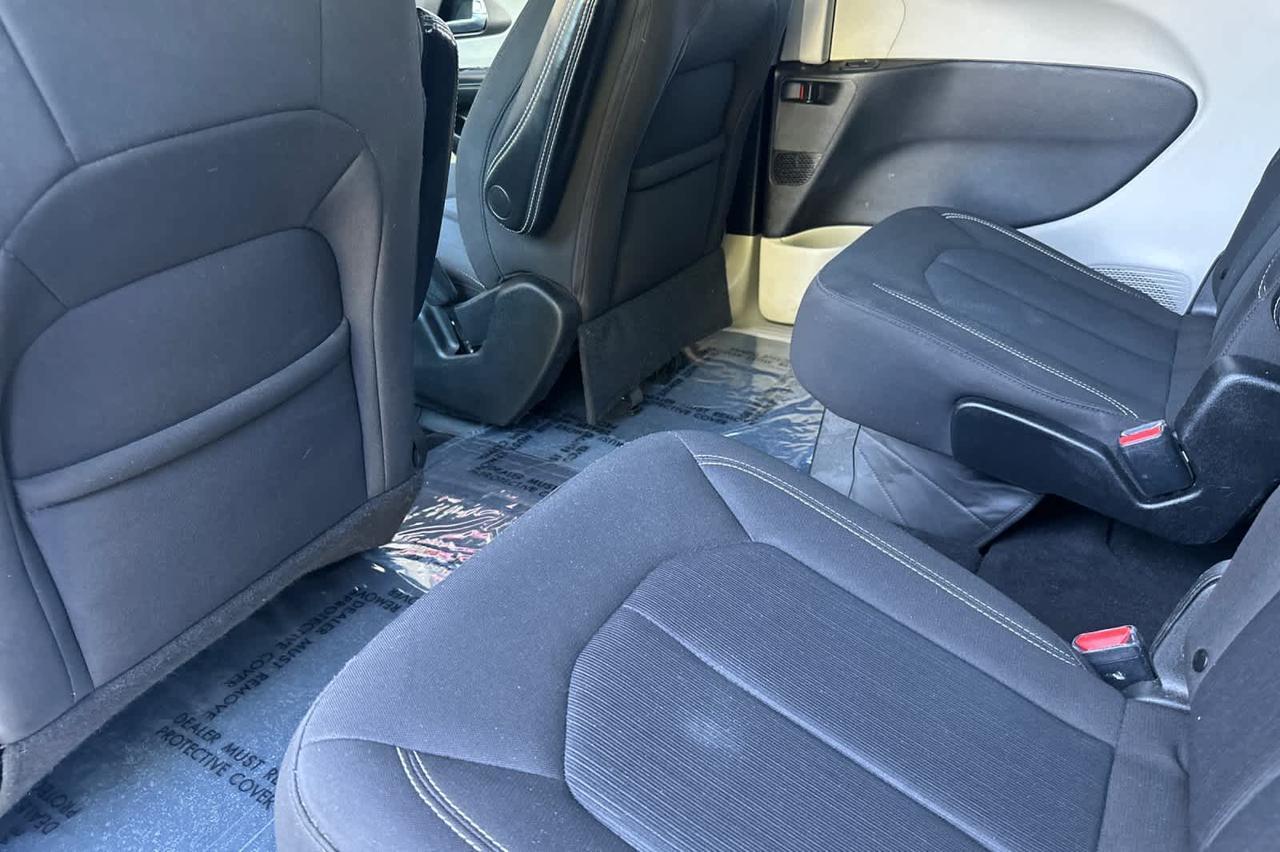 2022 Chrysler Voyager LX Roseville CA