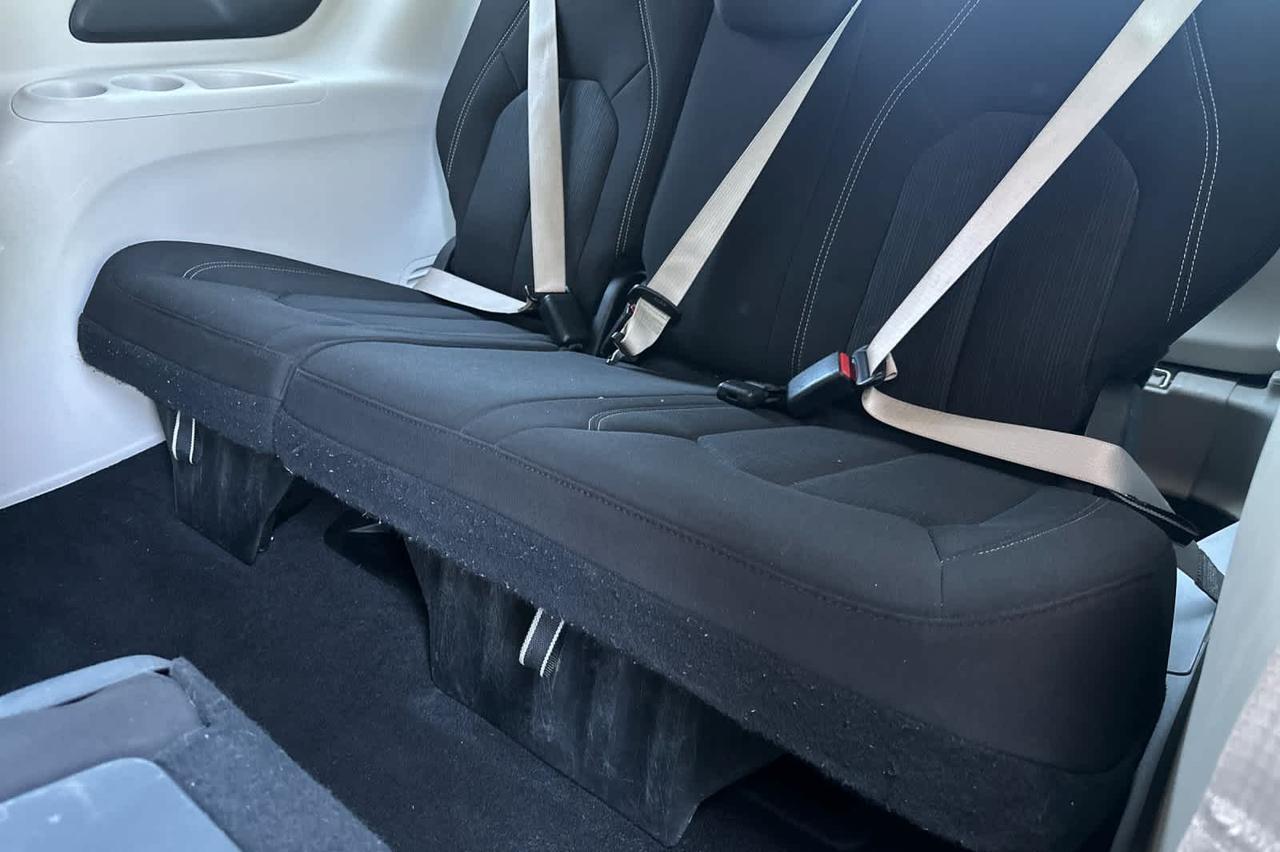 2022 Chrysler Voyager LX Roseville CA