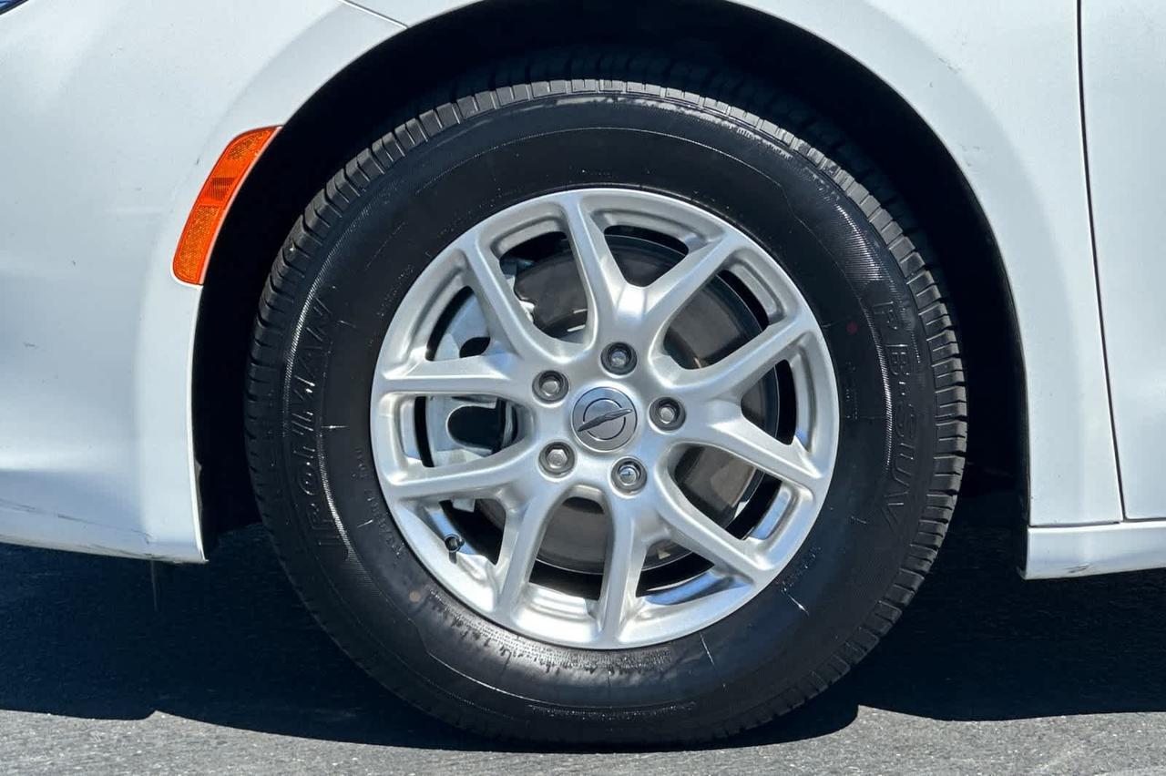 2022 Chrysler Voyager LX Roseville CA