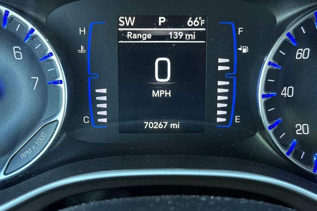 2022 Chrysler Voyager LX Roseville CA