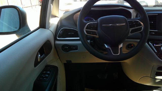 2022 Chrysler Voyager LX San Antonio TX