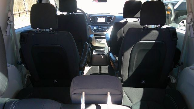 2022 Chrysler Voyager LX San Antonio TX
