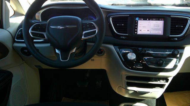 2022 Chrysler Voyager LX San Antonio TX