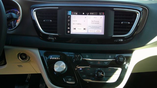 2022 Chrysler Voyager LX San Antonio TX