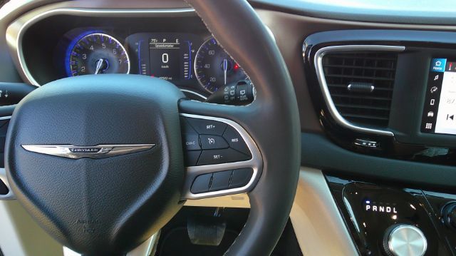 2022 Chrysler Voyager LX San Antonio TX