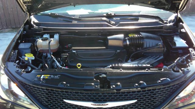 2022 Chrysler Voyager LX San Antonio TX