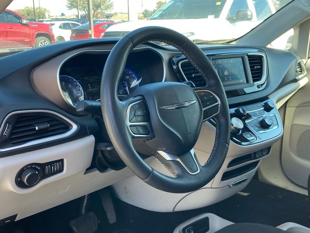 2022 Chrysler Voyager LX San Antonio TX