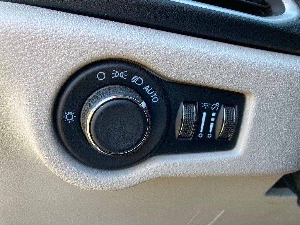 2022 Chrysler Voyager LX San Antonio TX