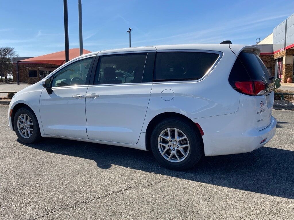 2022 Chrysler Voyager LX San Antonio TX
