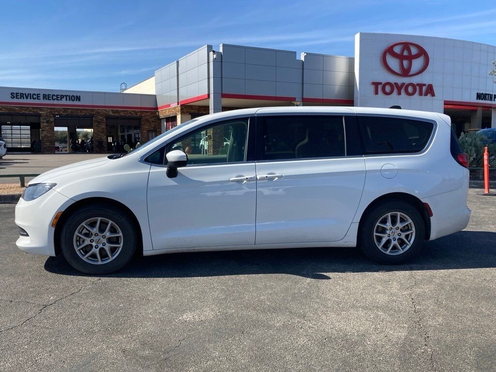 2022 Chrysler Voyager LX San Antonio TX
