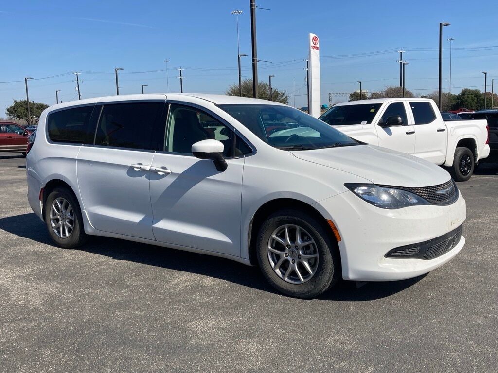 2022 Chrysler Voyager LX San Antonio TX